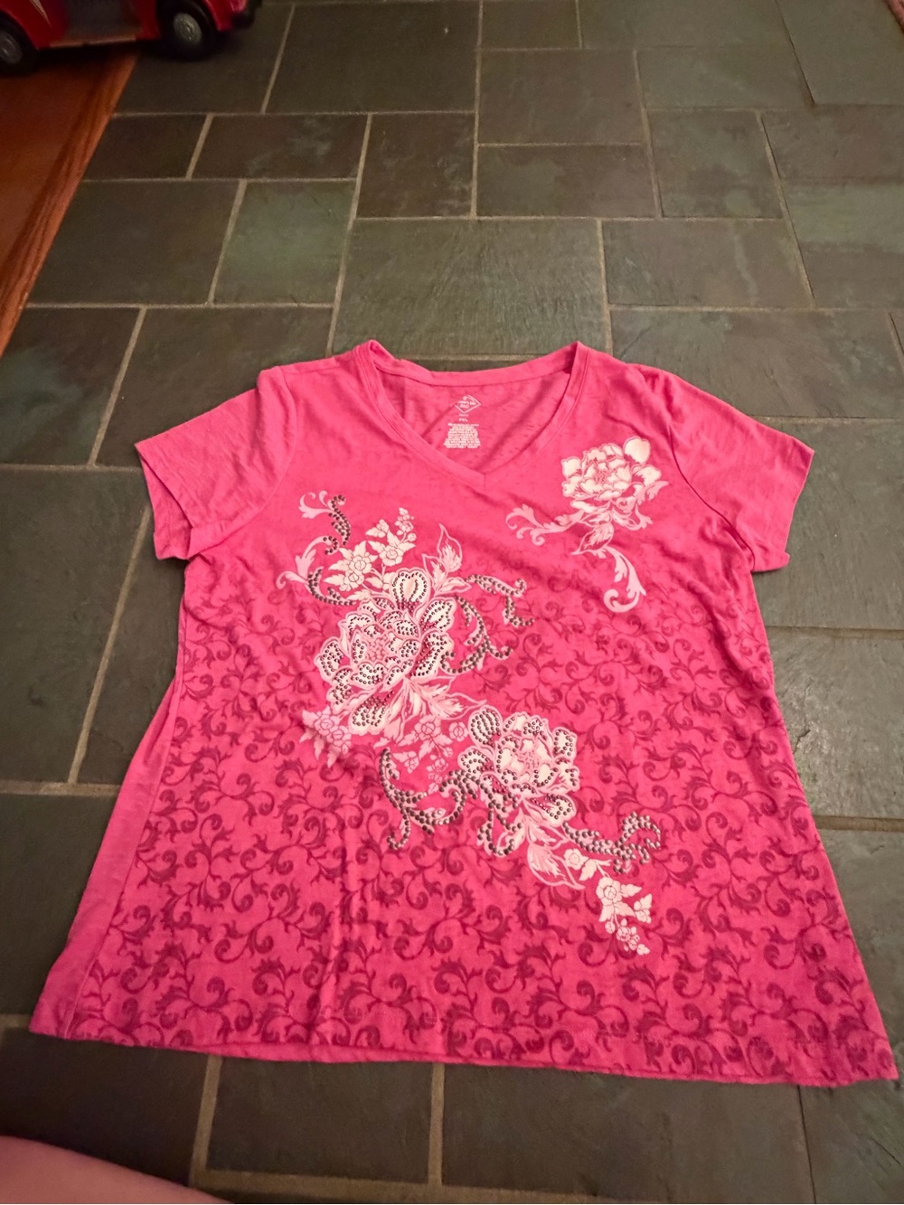 St. John's Bay Pink Floral V‑Neck Tee